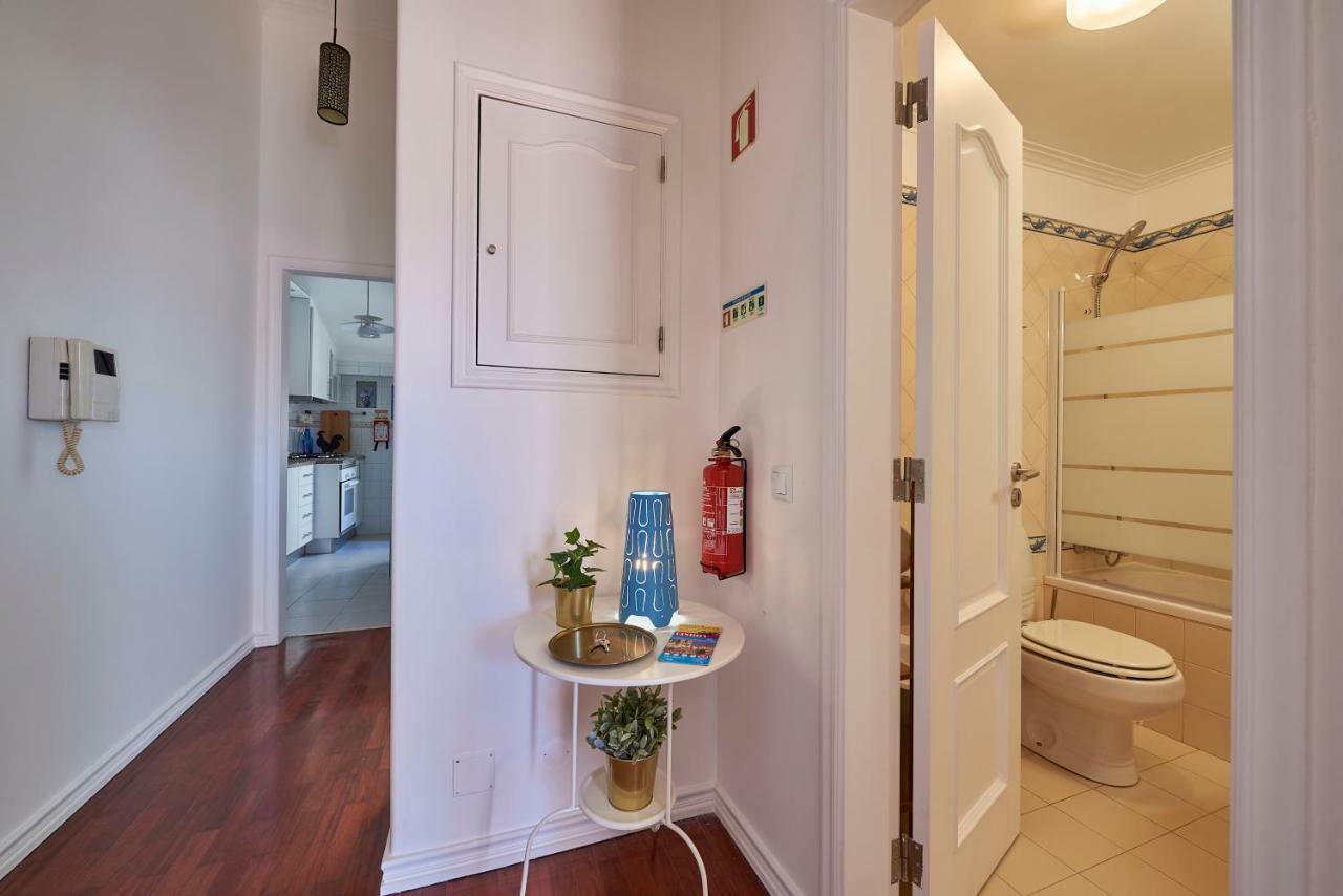 Cozy Apartment In Historic Center With Terrace リスボン エクステリア 写真