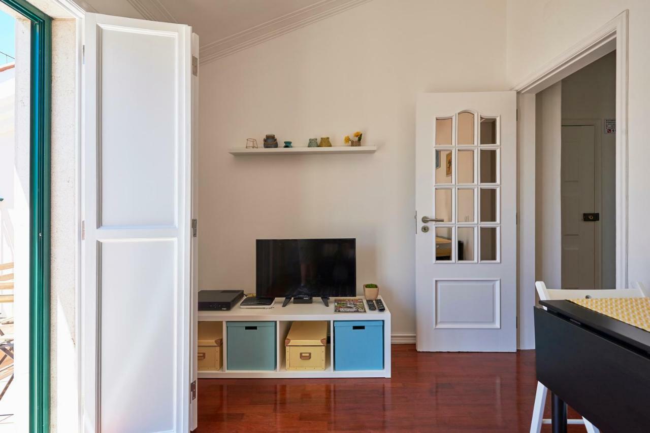 Cozy Apartment In Historic Center With Terrace リスボン エクステリア 写真